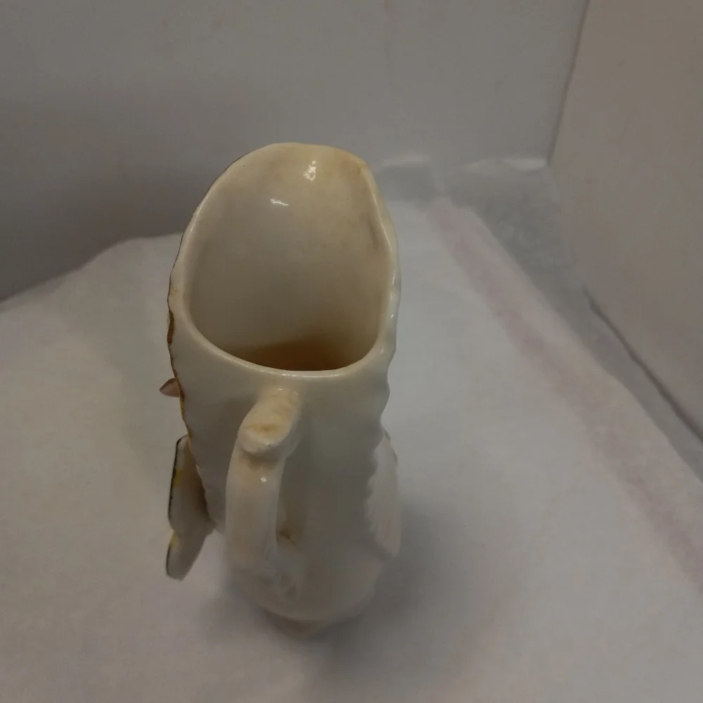 VTGE UCAGCO Ceramic Pitcher Vase w/Handle Butterfly White w/Gold Trim Japan